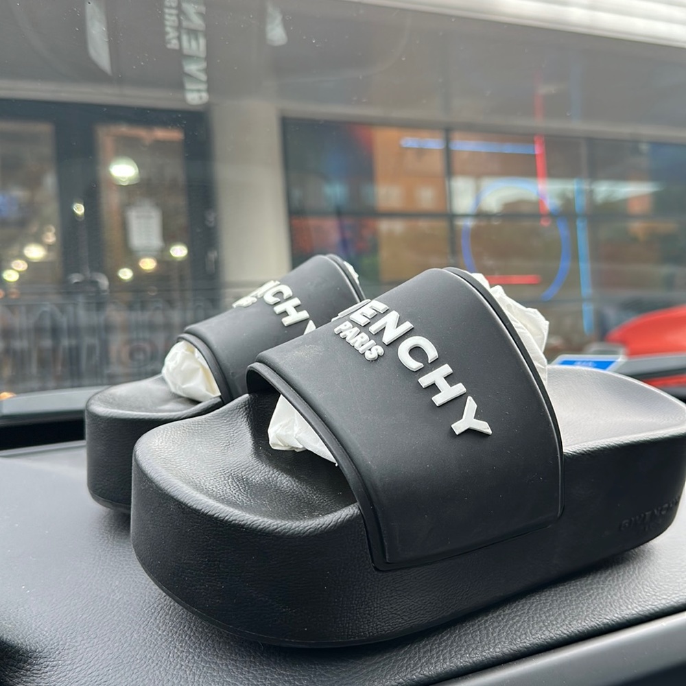 Givenchy clogs or platform pool slides